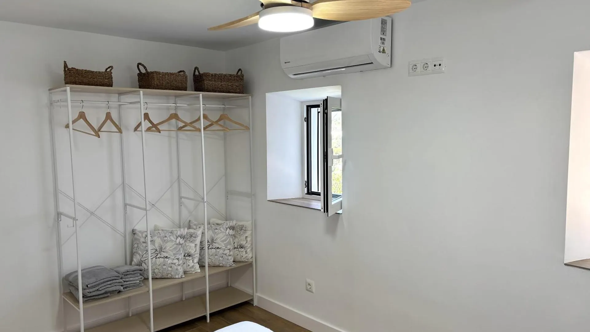 Casa Marga By Solymar Holiday Canillas de Aceituno 別荘